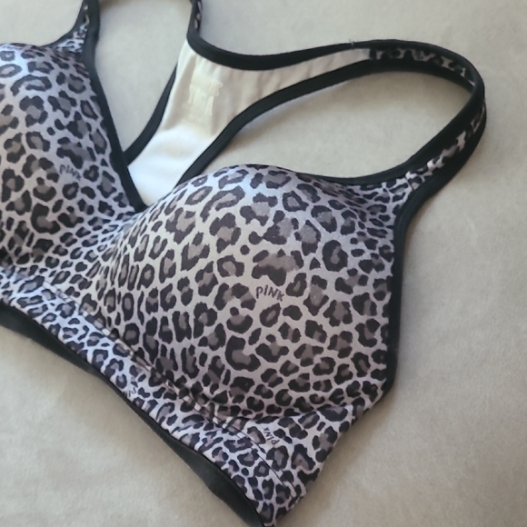 PINK Victoria's‎ Secret Black and White Animal Print Sports Bra M - Picture 4 of 10
